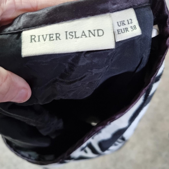 Y2k River Island zebra a line furry feel skirt Uk 12 - Picture 3 of 4